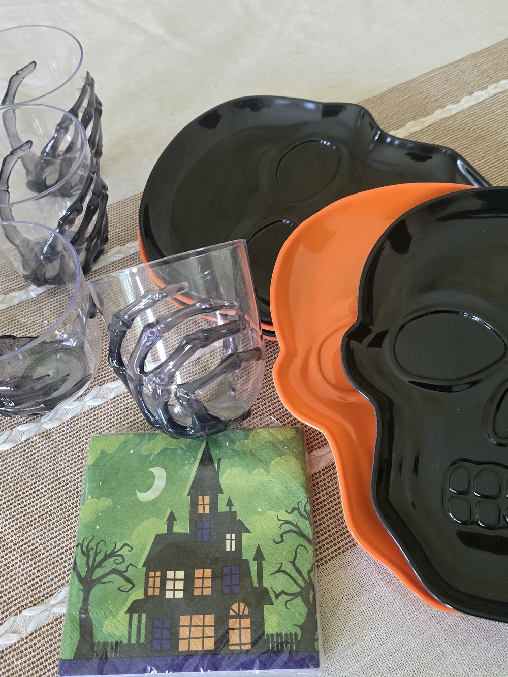 Halloween Skull Serving Plates & Skeleton Glasses - Black & Orange